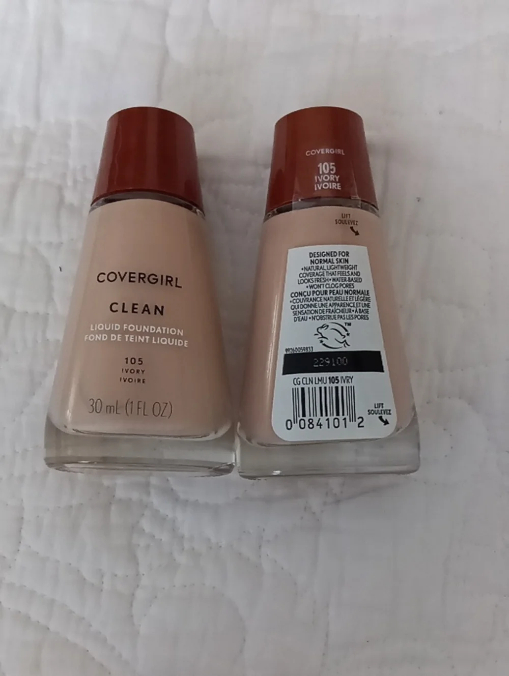 COVERGIRL Clean Liquid Foundation 105 Ivory